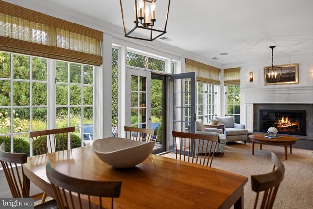 3101 ELLICOTT ST NW, Washington, DC 20008