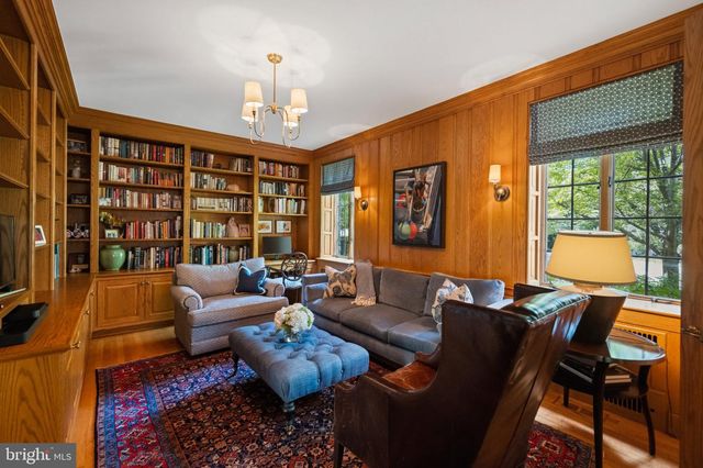 3101 ELLICOTT ST NW, Washington, DC 20008
