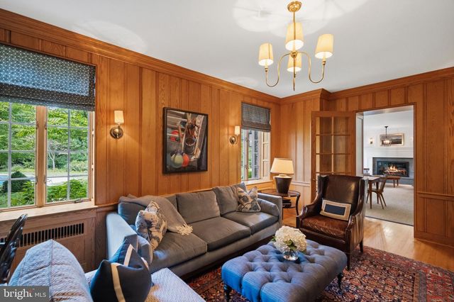 3101 ELLICOTT ST NW, Washington, DC 20008