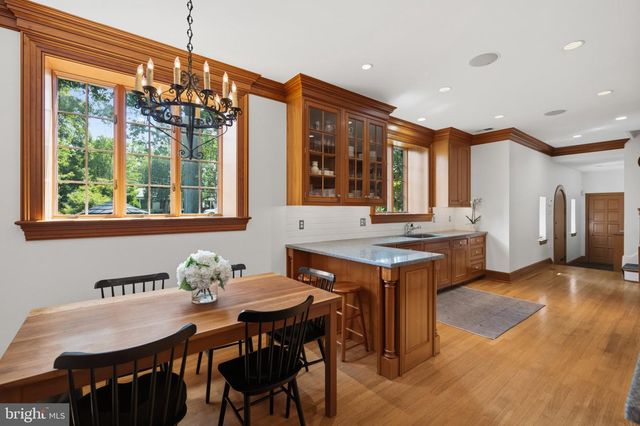 3101 ELLICOTT ST NW, Washington, DC 20008