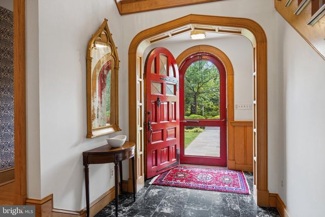 3101 ELLICOTT ST NW, Washington, DC 20008