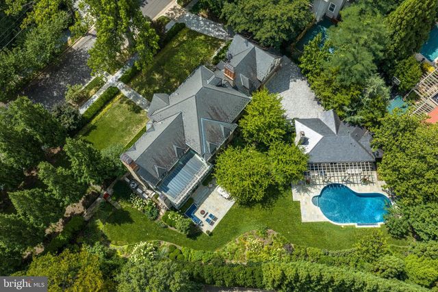 3101 ELLICOTT ST NW, Washington, DC 20008