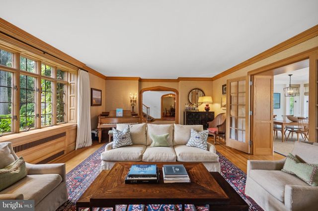 3101 ELLICOTT ST NW, Washington, DC 20008