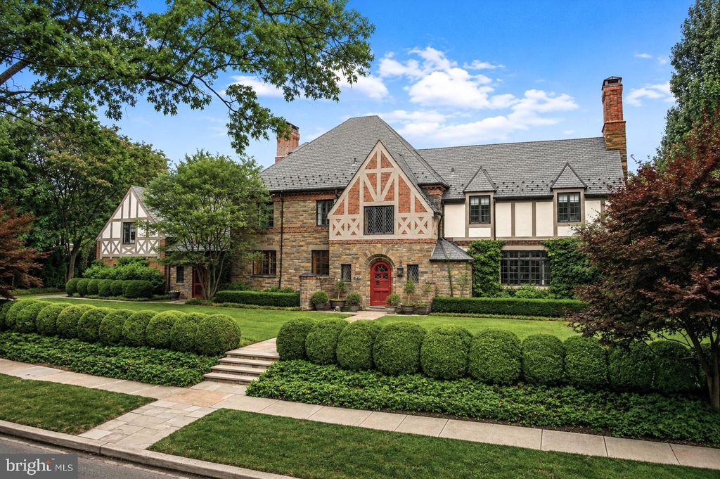 3101 ELLICOTT ST NW, Washington, DC 20008