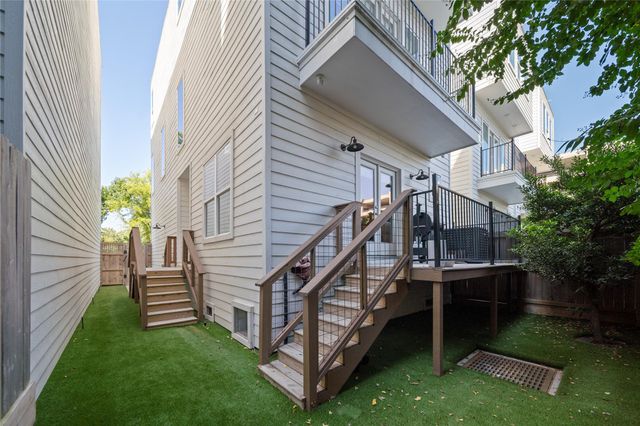 2532 Ohsfeldt Street, Houston, TX 77008