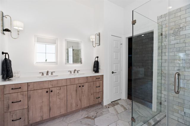 2532 Ohsfeldt Street, Houston, TX 77008