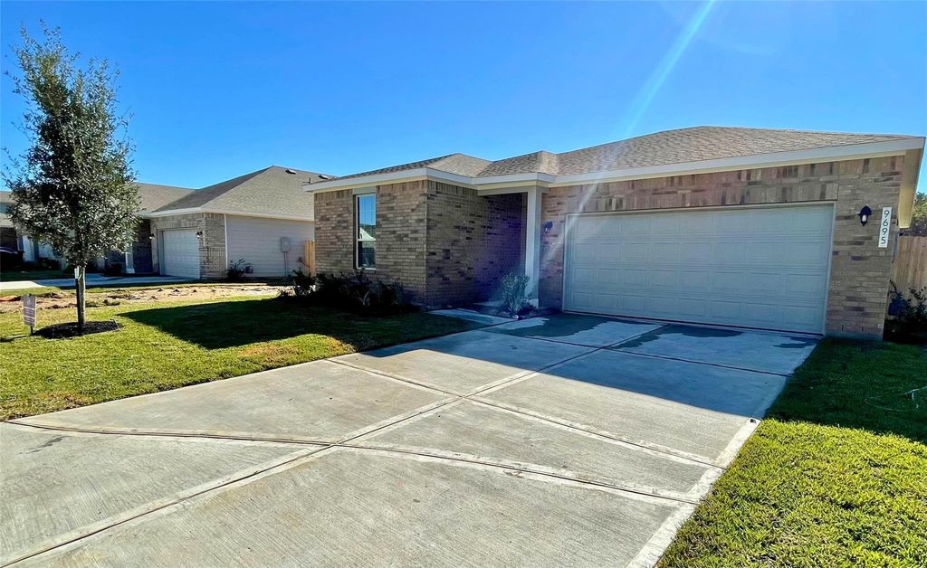 9695 Caney Trails Road, Conroe, TX 77303