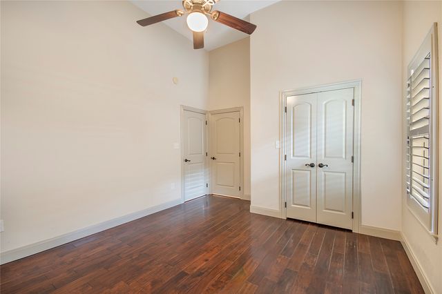 1227 Kiowa Drive W, Lake Kiowa, TX 76240