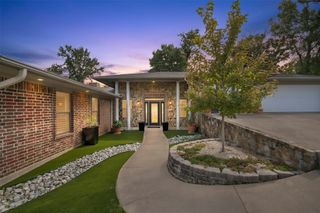 1227 Kiowa Drive W, Lake Kiowa, TX 76240