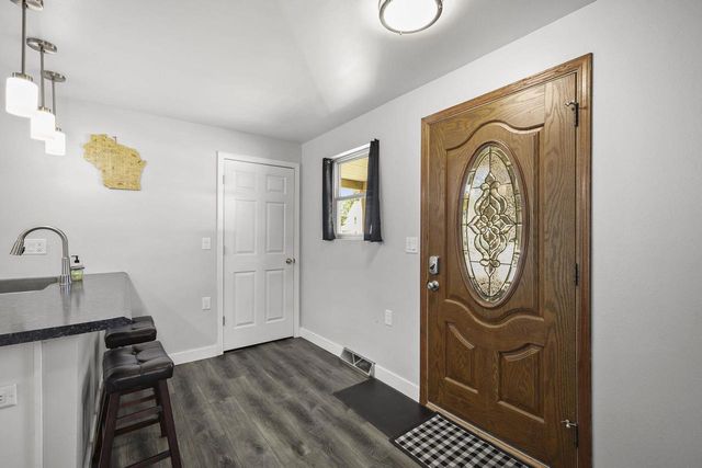 440 N Chatham Street, Janesville, WI 53548
