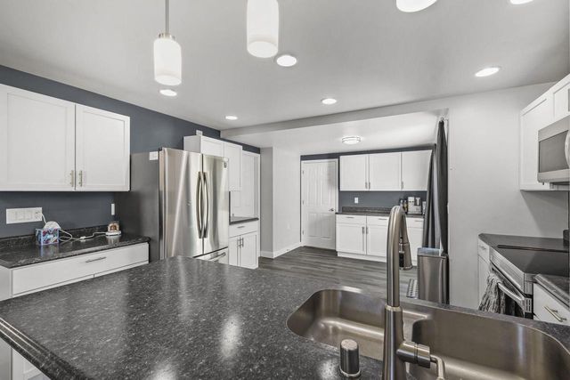 440 N Chatham Street, Janesville, WI 53548