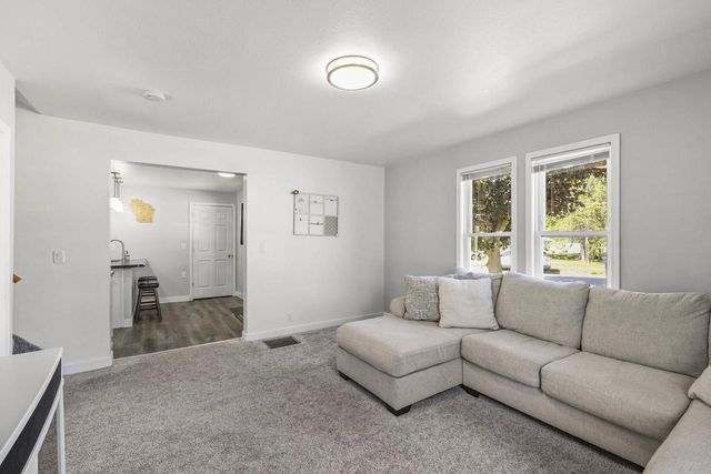440 N Chatham Street, Janesville, WI 53548