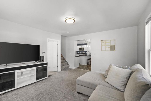 440 N Chatham Street, Janesville, WI 53548