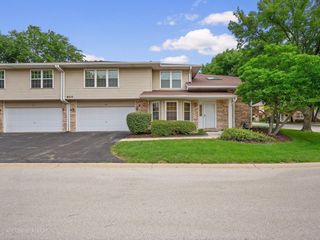 920 Elderberry Circle 104, Naperville, IL 60563