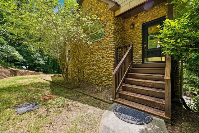 255 Treadway Ridge Road, Moravian Falls, NC 28654