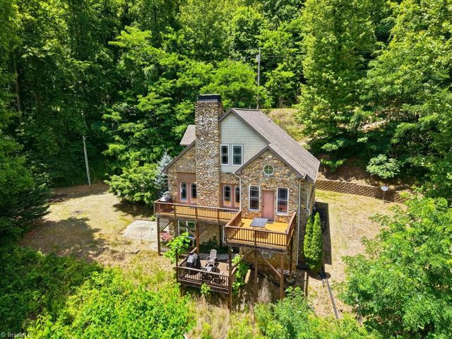 255 Treadway Ridge Road, Moravian Falls, NC 28654