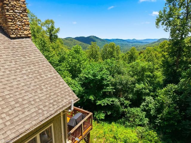 255 Treadway Ridge Road, Moravian Falls, NC 28654