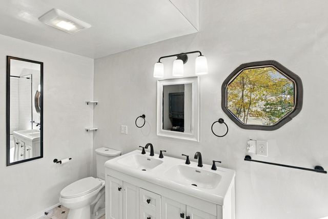6 ELDRIDGE Street, Concord, NH 03301