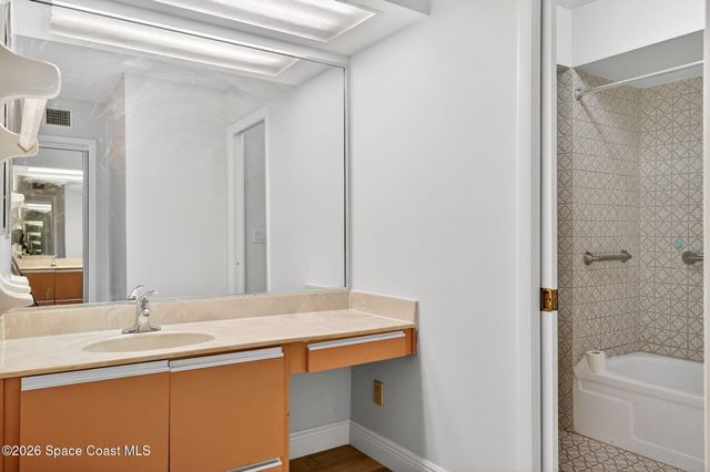 2160 N Highway A1a 203, Indialantic, FL 32903