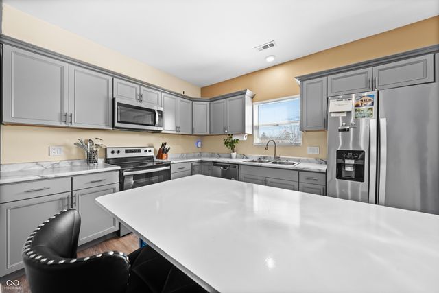 5431 Hammock Glen Drive, Indianapolis, IN 46235