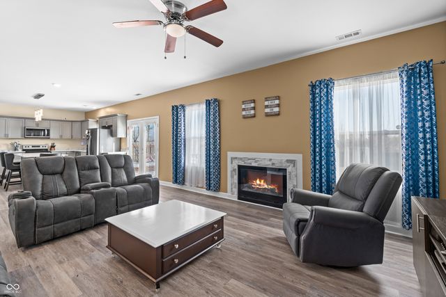 5431 Hammock Glen Drive, Indianapolis, IN 46235