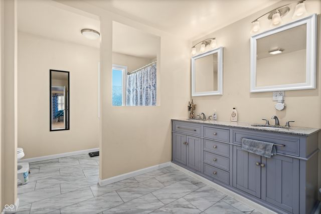 5431 Hammock Glen Drive, Indianapolis, IN 46235