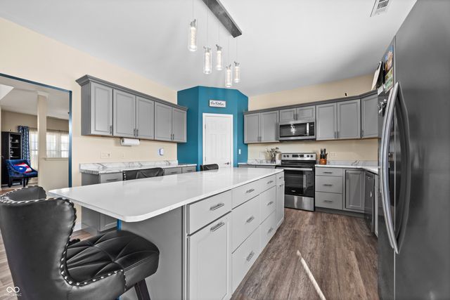 5431 Hammock Glen Drive, Indianapolis, IN 46235