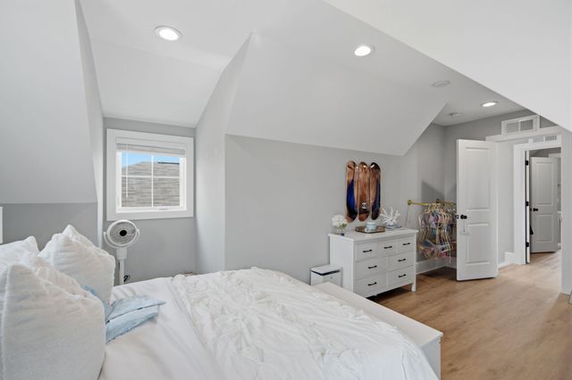 11 Hanover Street A,B, Charleston, SC 29403