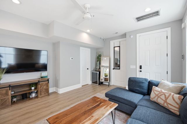 11 Hanover Street A,B, Charleston, SC 29403