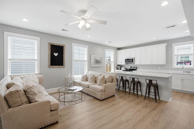 11 Hanover Street A,B, Charleston, SC 29403
