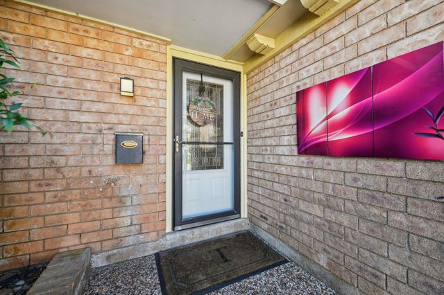 6909 Weiss Drive, Galveston, TX 77551
