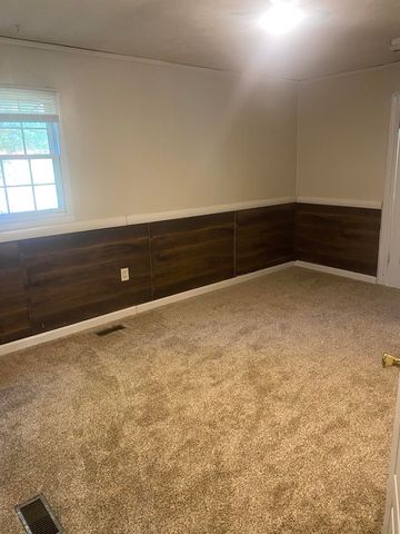 51 M&M Kean Road, Russell Springs, KY 42642