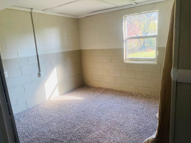 51 M&M Kean Road, Russell Springs, KY 42642