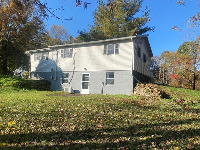 51 M&M Kean Road, Russell Springs, KY 42642