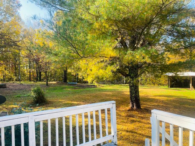 51 M&M Kean Road, Russell Springs, KY 42642