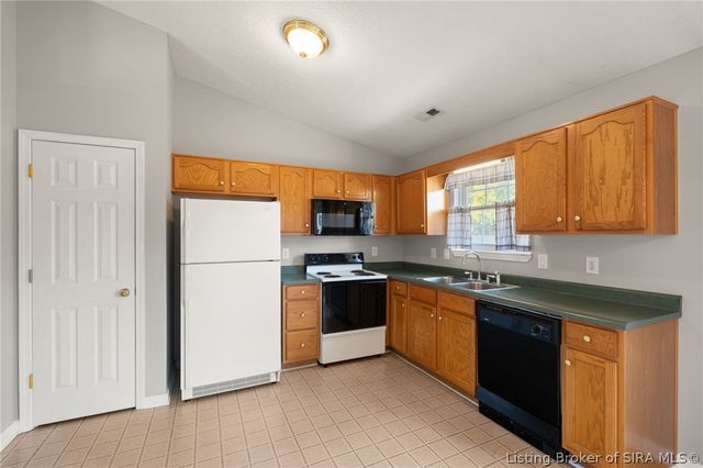 3800 Brownstone Drive, Jeffersonville, IN 47130