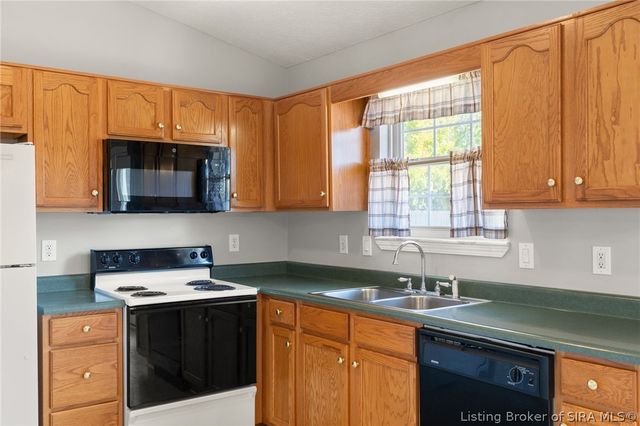 3800 Brownstone Drive, Jeffersonville, IN 47130