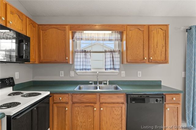 3800 Brownstone Drive, Jeffersonville, IN 47130