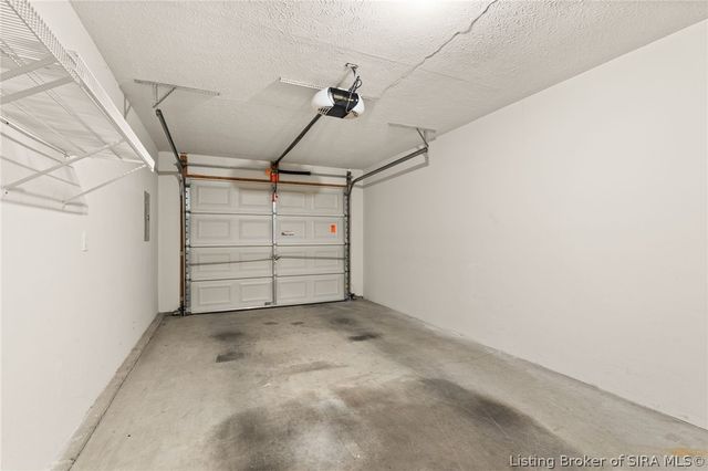 3800 Brownstone Drive, Jeffersonville, IN 47130