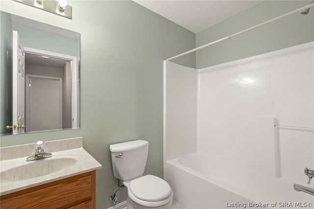 3800 Brownstone Drive, Jeffersonville, IN 47130