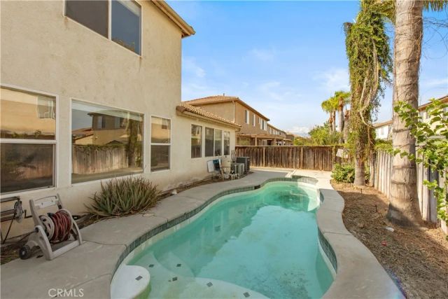 7182 Wild Lilac Court, Eastvale, CA 92880