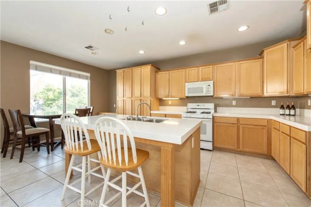 7182 Wild Lilac Court, Eastvale, CA 92880