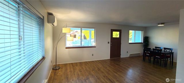 1018 W Glenwood Street, Port Angeles, WA 98362