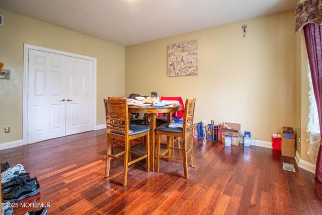 102 Erin Drive, Jackson, NJ 08527