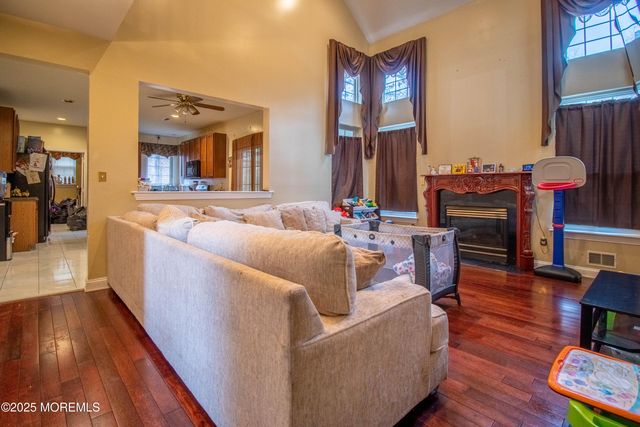 102 Erin Drive, Jackson, NJ 08527