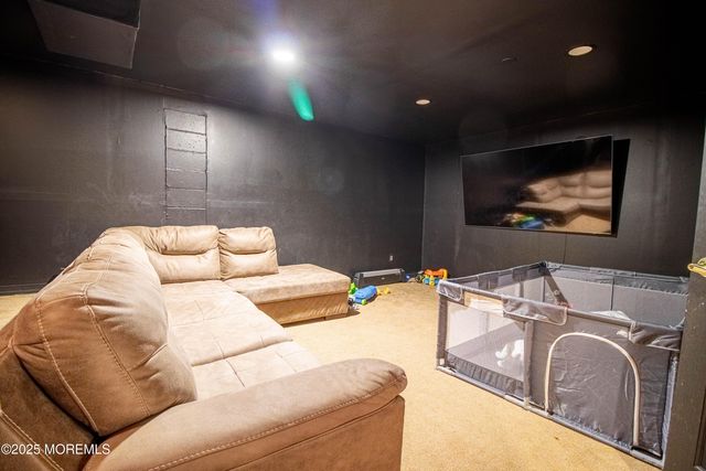 102 Erin Drive, Jackson, NJ 08527