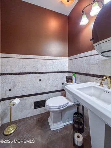 102 Erin Drive, Jackson, NJ 08527