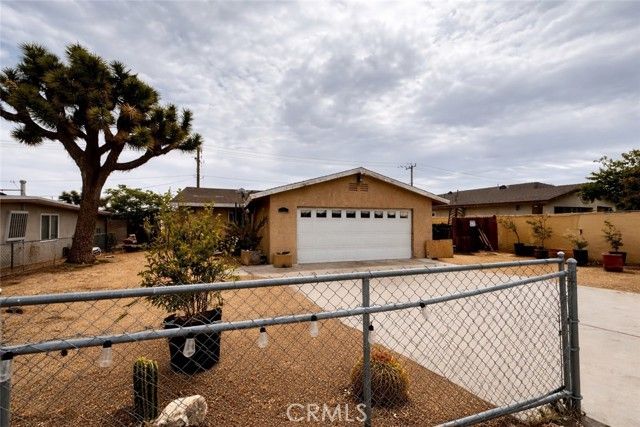 6317 Indio Avenue, Yucca Valley, CA 92284