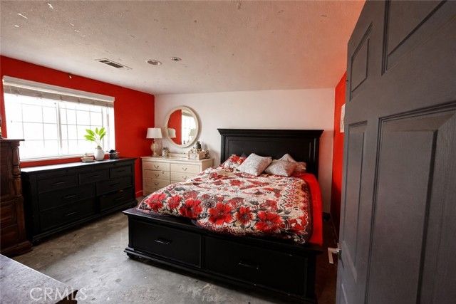 6317 Indio Avenue, Yucca Valley, CA 92284