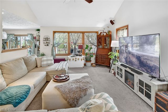 269 Chart Road, Cuyahoga Falls, OH 44223